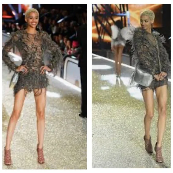 Victoria’s Secret Paris Fashion Show Cross Body Purse Bag NWT $70 - Picture 5 of 10